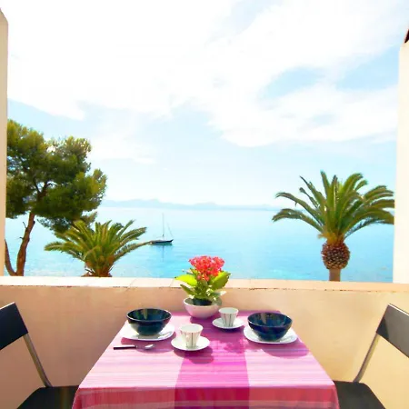 Apartment Vida Sana With Sea Views And Garden
